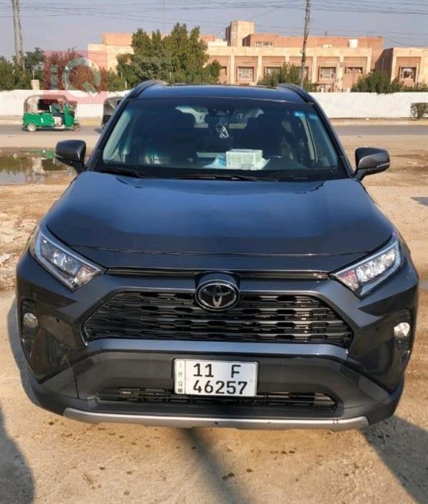 Toyota for sale in Iraq